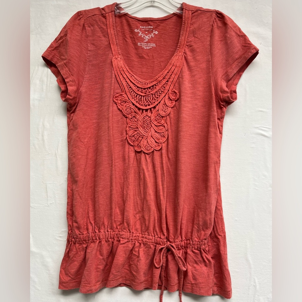 Boho “Sonoma” Crochet Neck Peplum Peasant Top, Sz M, Coral, Cottagecore